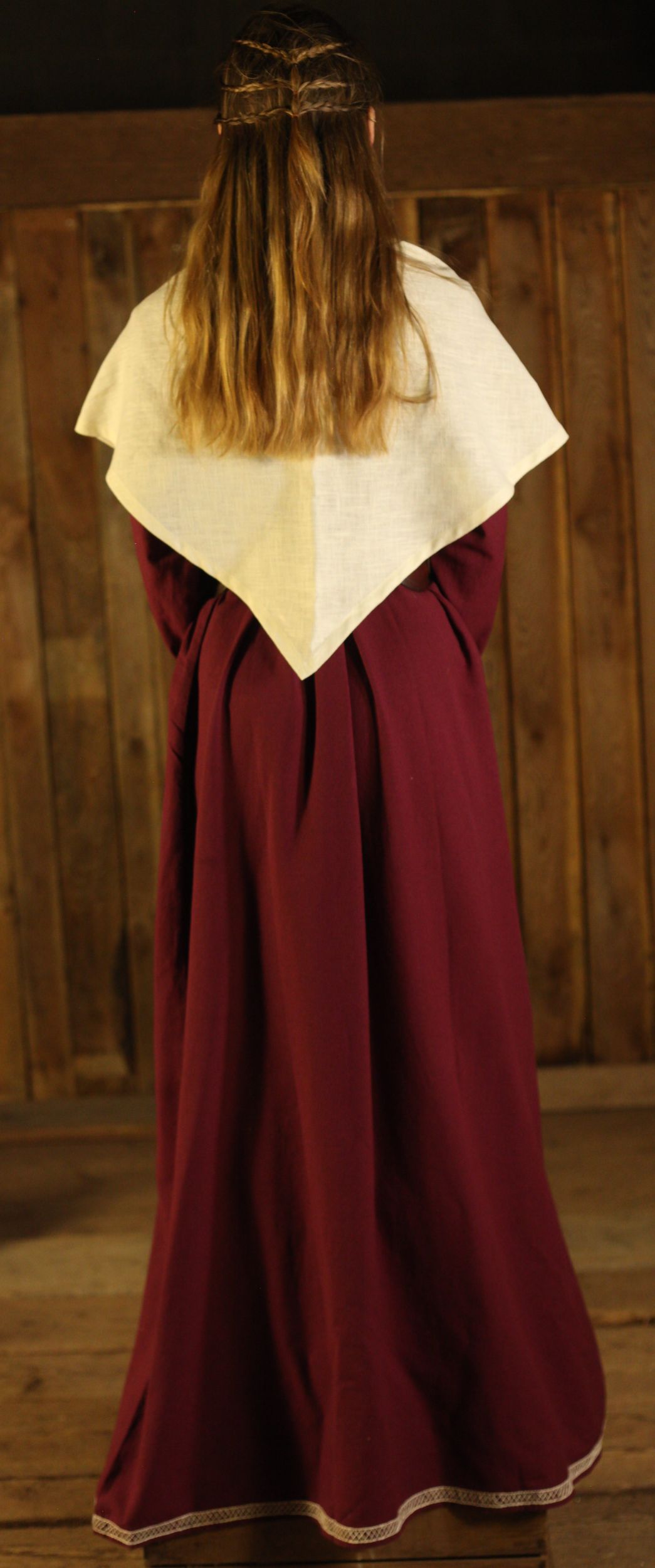 Mittelalterliches Gewandset für Frauen V