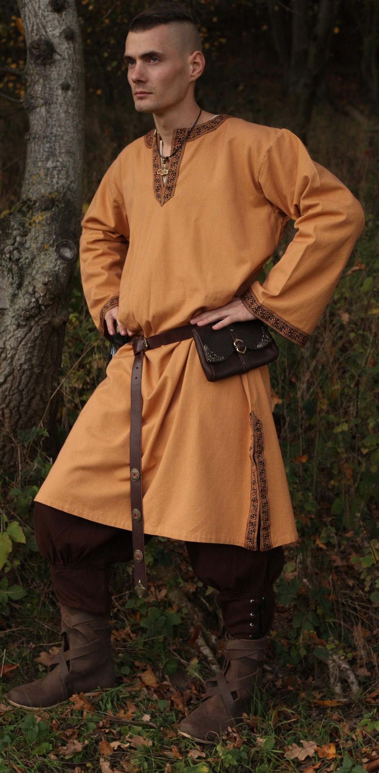 Langarm-Tunika mit Bordüre