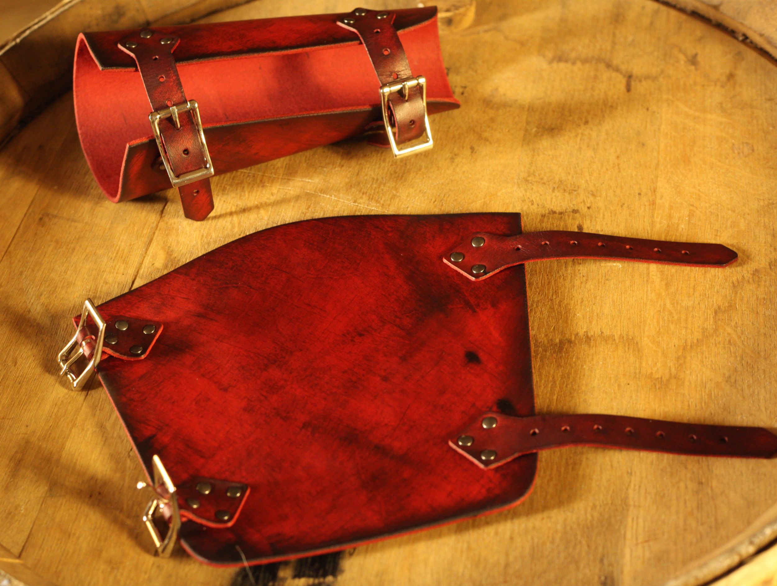 LARP Lederarmschienen mit Schnallen