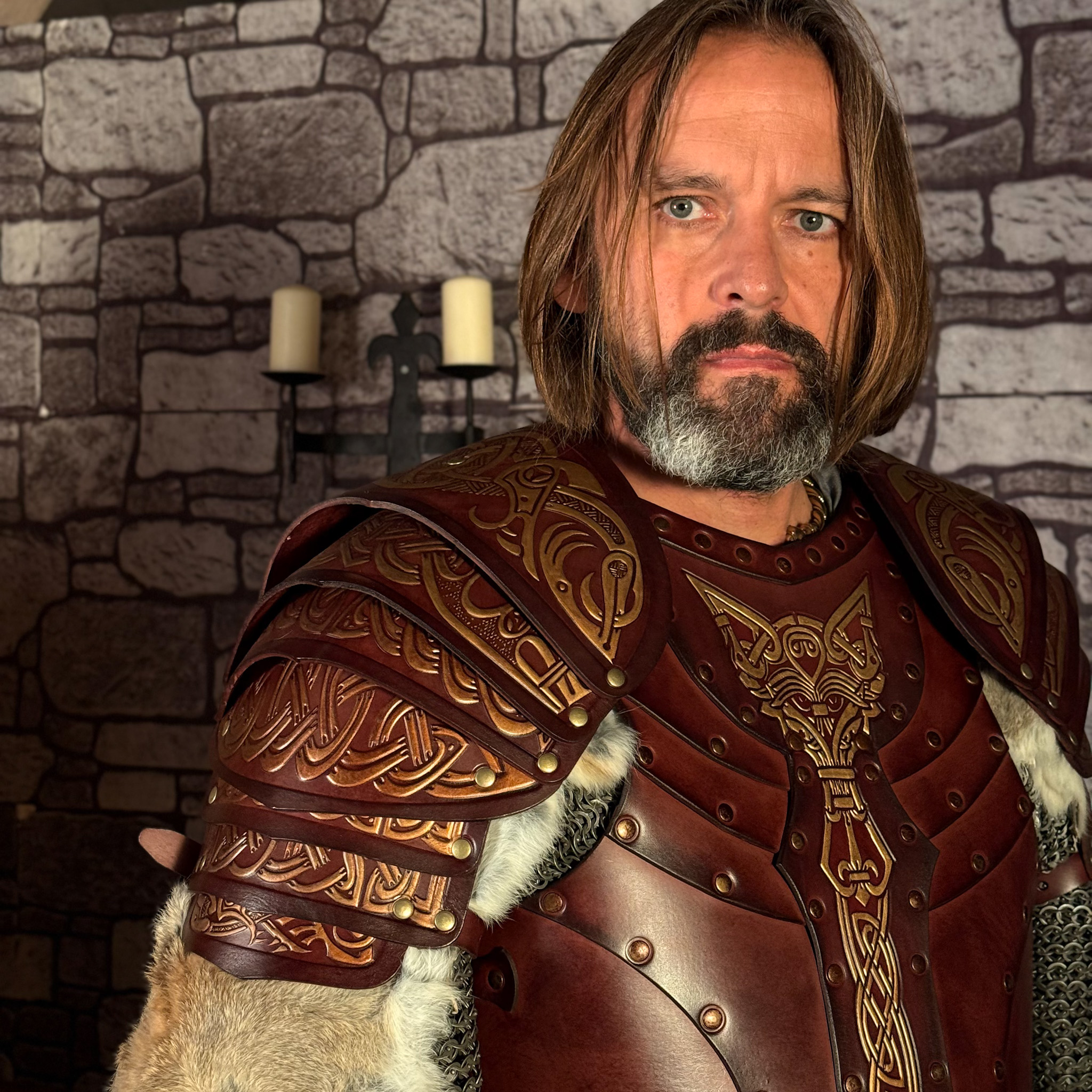 LARP Set Lederrüstung und Schulterrüstung Gold