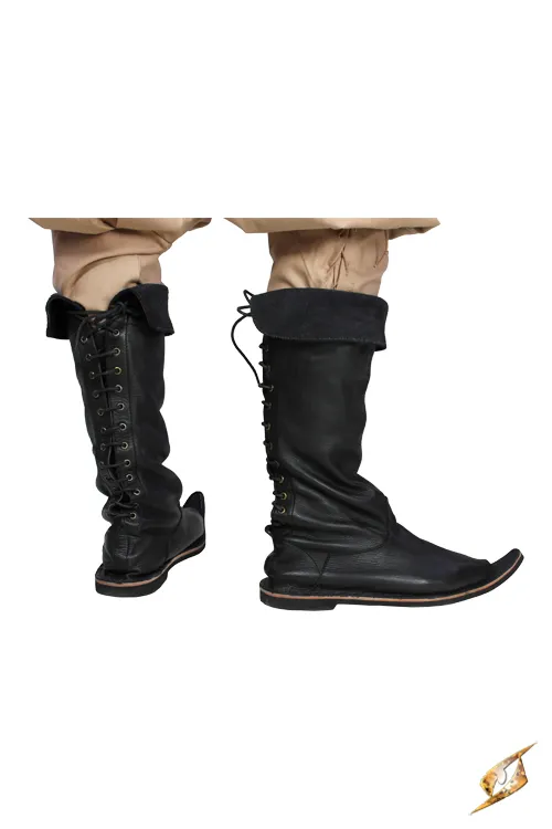 Schwarze Reisestiefel