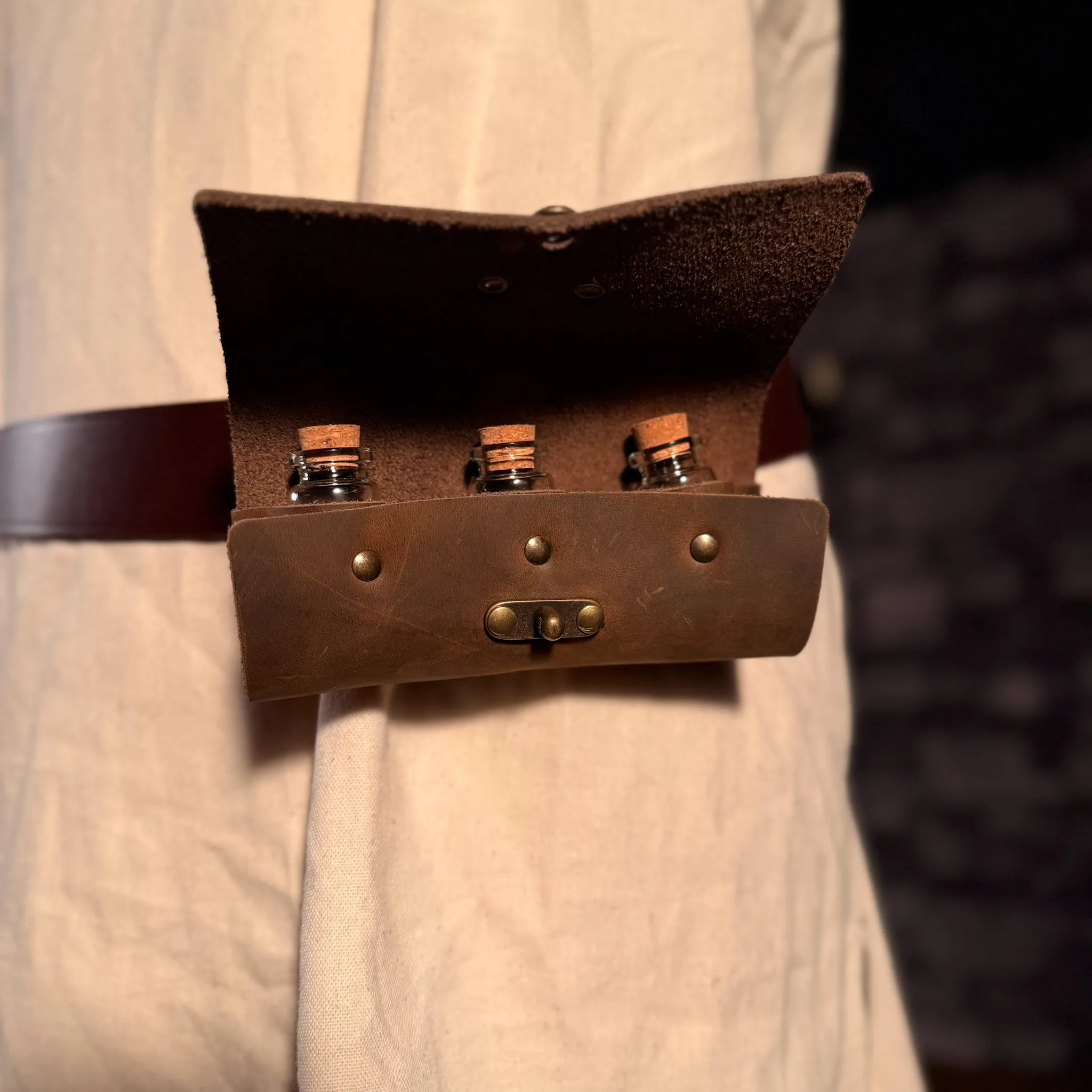 Trankhalter/Tranktasche Trio, viele Farben