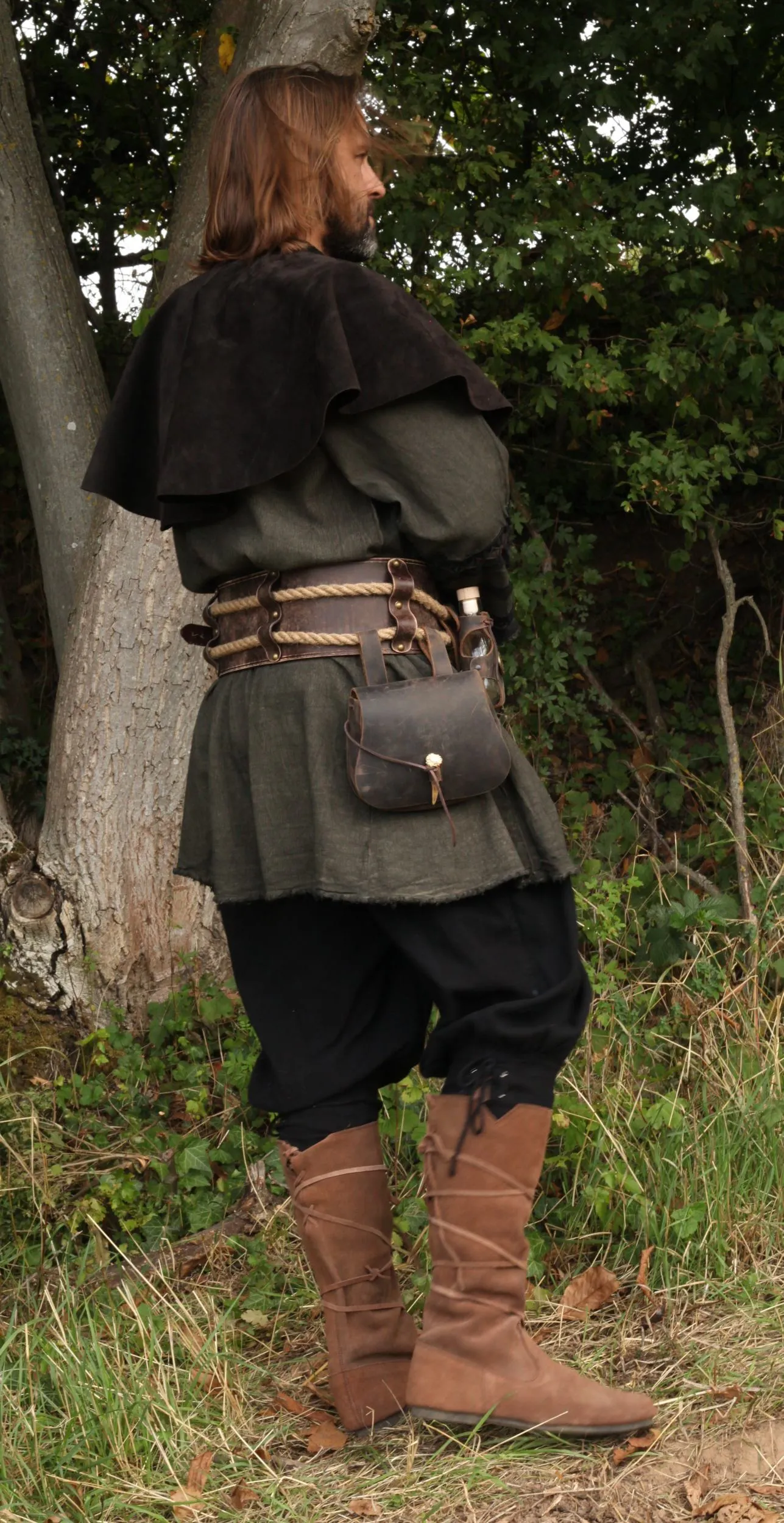 Gugel/Poncho aus Wildleder
