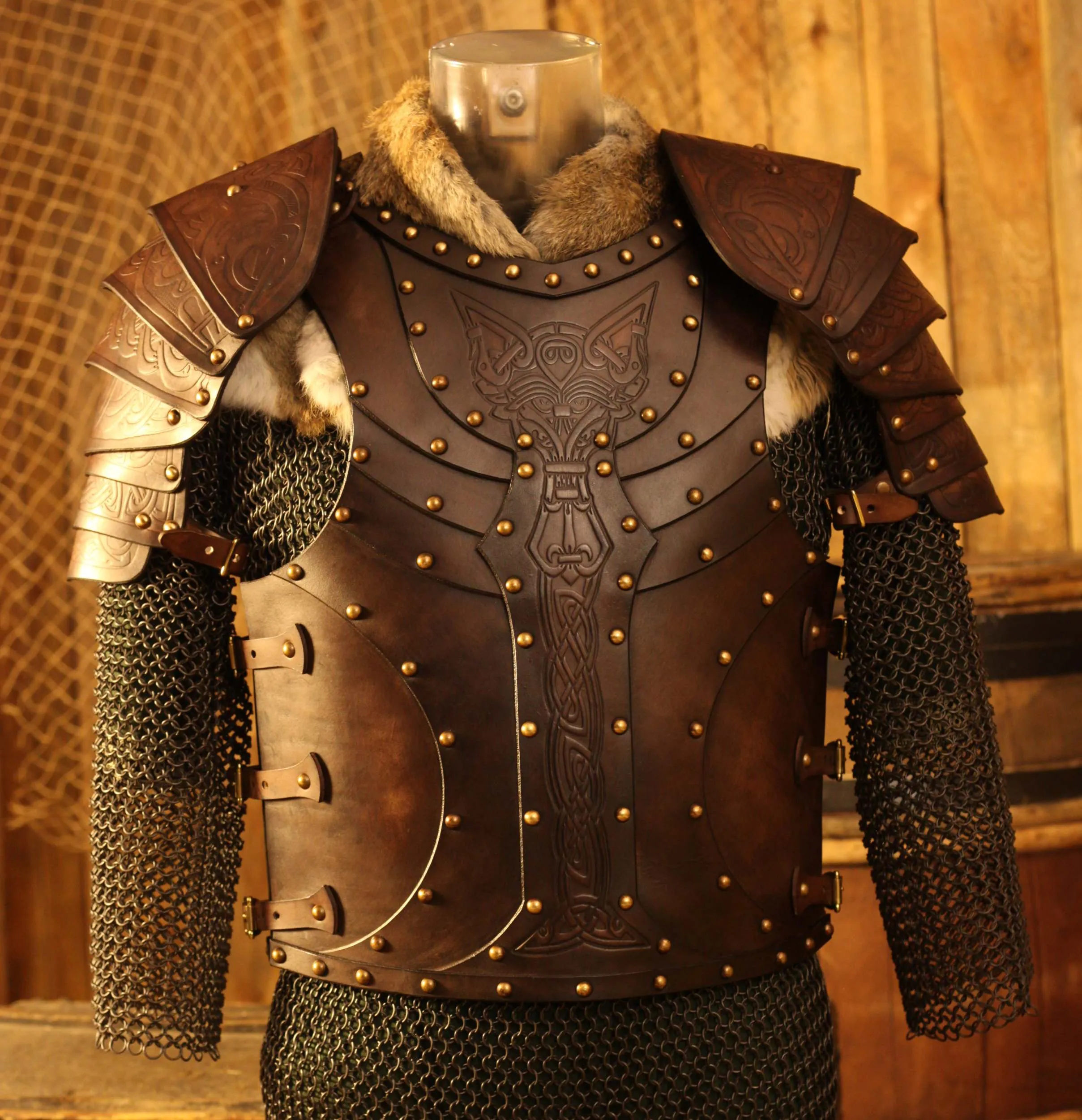 LARP Set Lederrüstung und Schulterrüstung