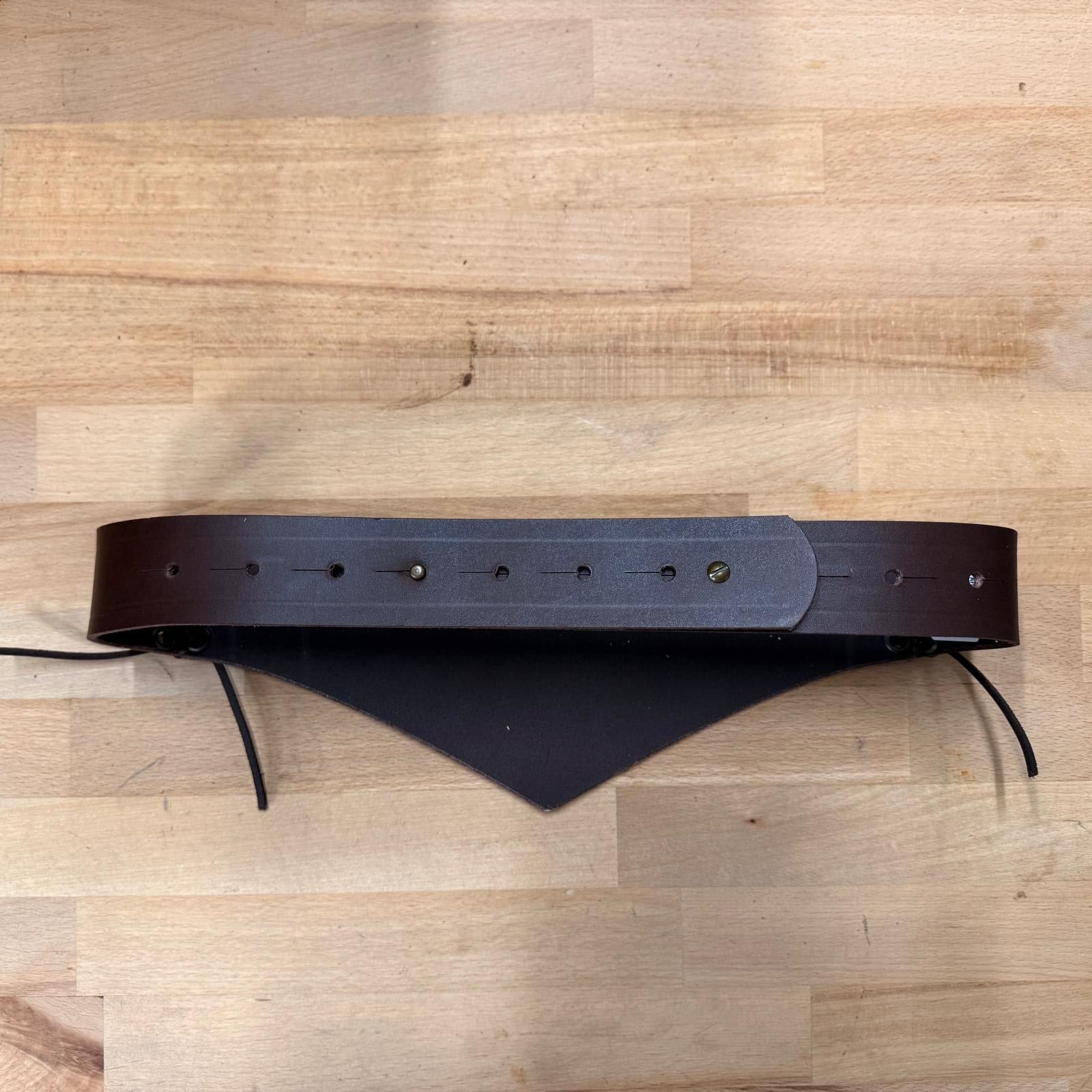 Miedergürtel mit keltischem Kreuz