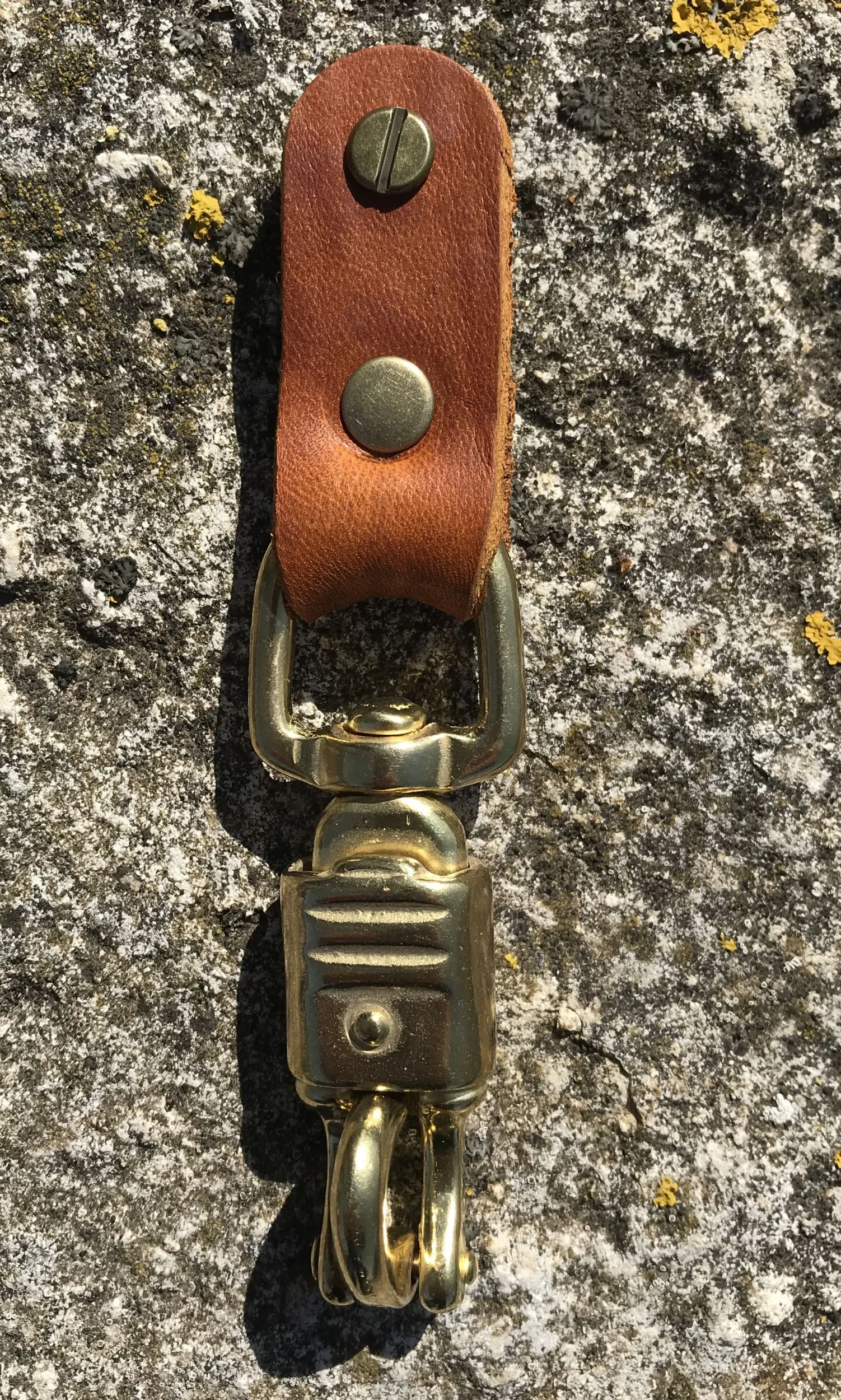 Zusatzschlaufe mit Panikhaken für den Gassigürtel