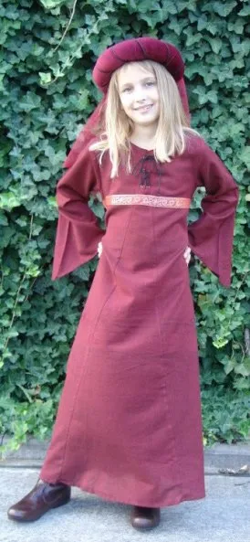 Mittelalterliches Kinderkleid