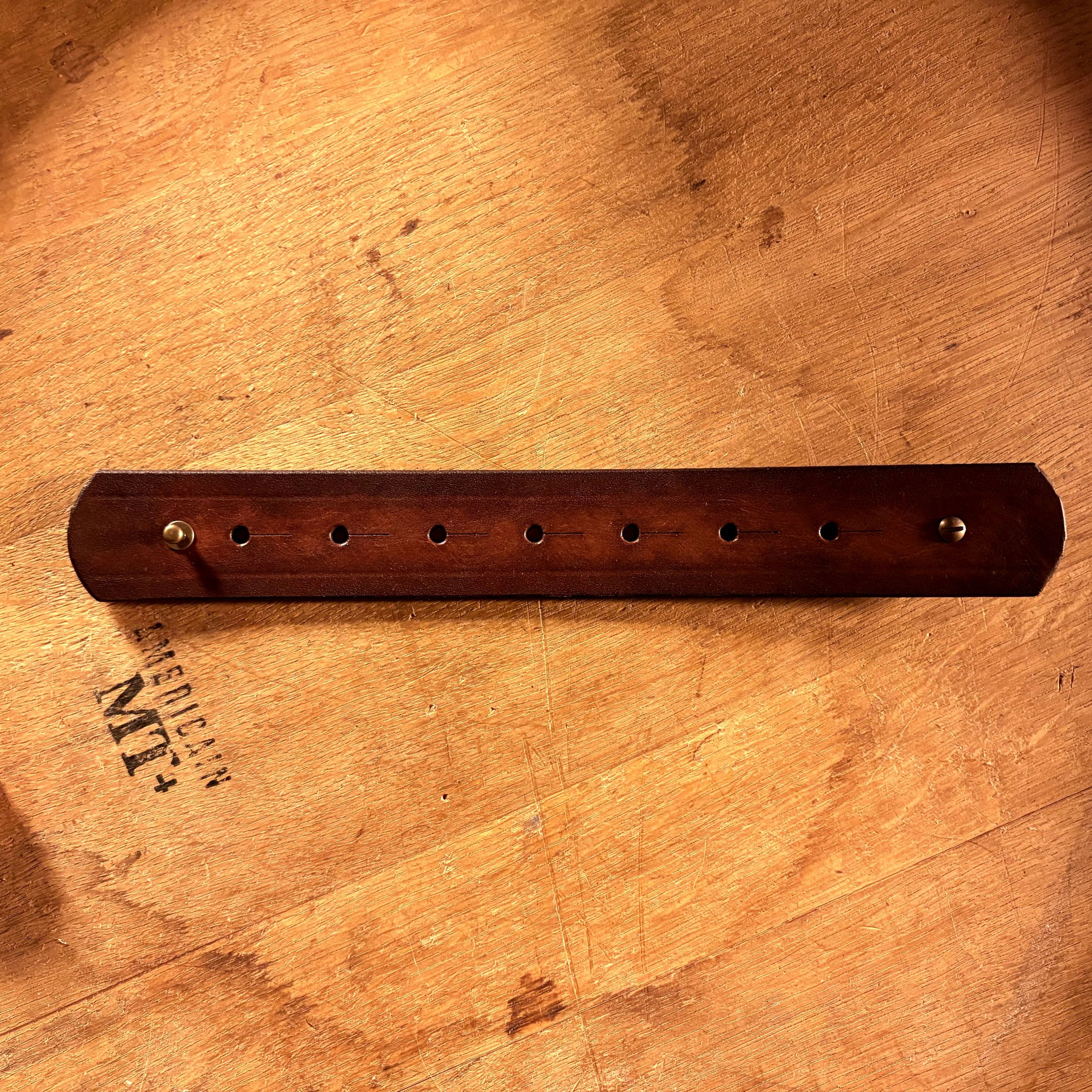 Verlängerung Miedergürtel aus Leder