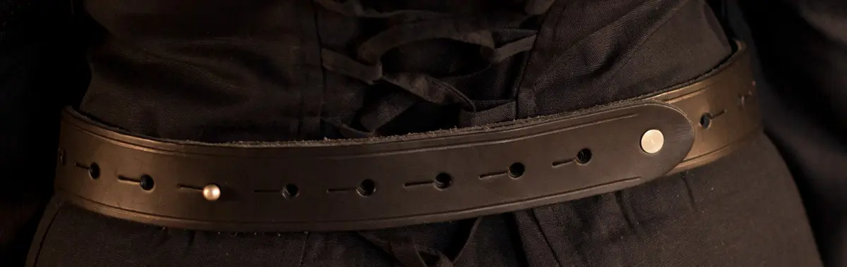 Miedergürtel mit Thors Hammer