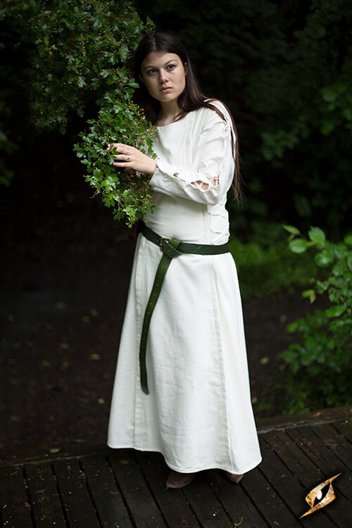 Kleid Priesterin, weiß