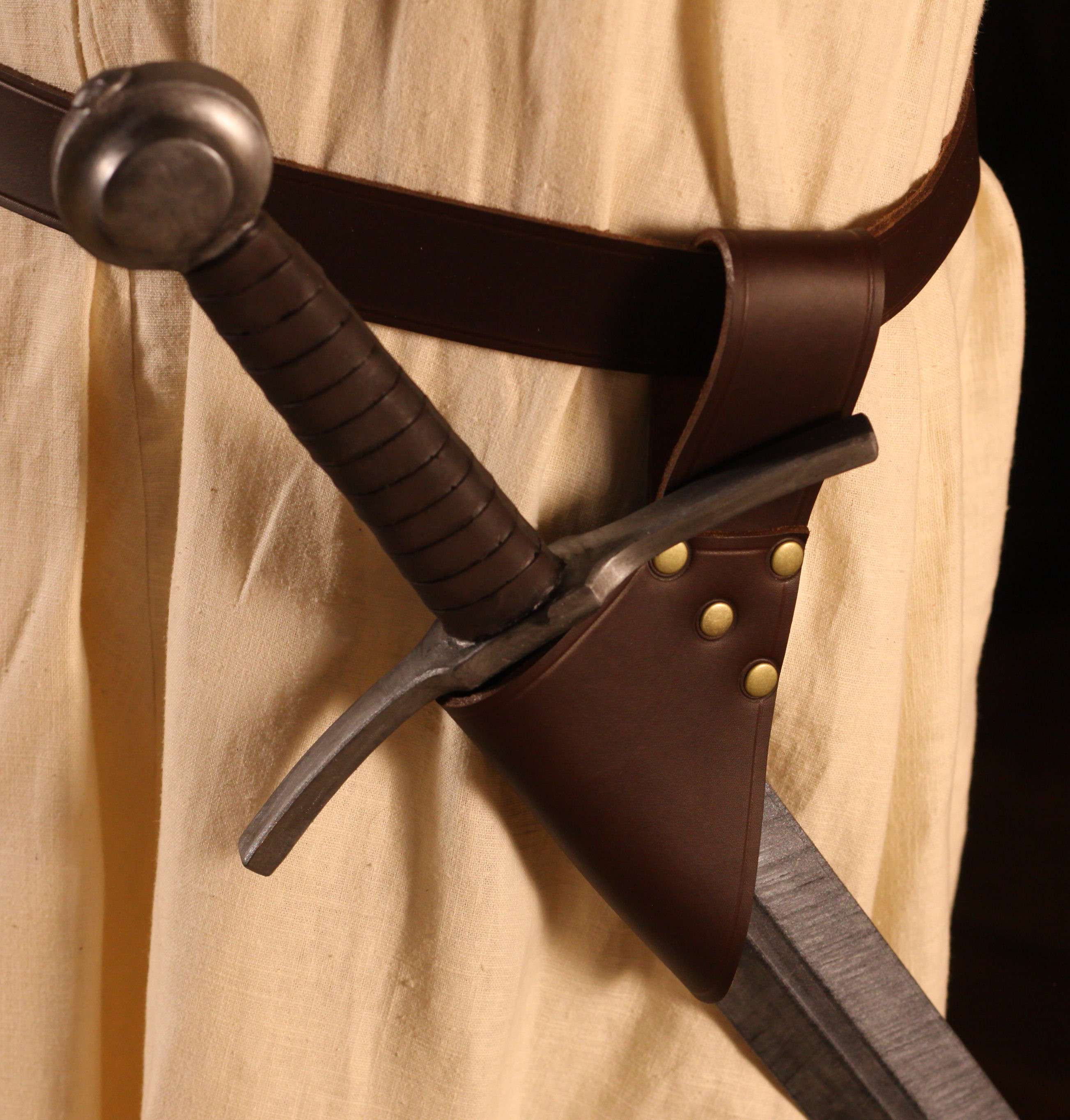 Schwerthalter einfach für Rechtshänder