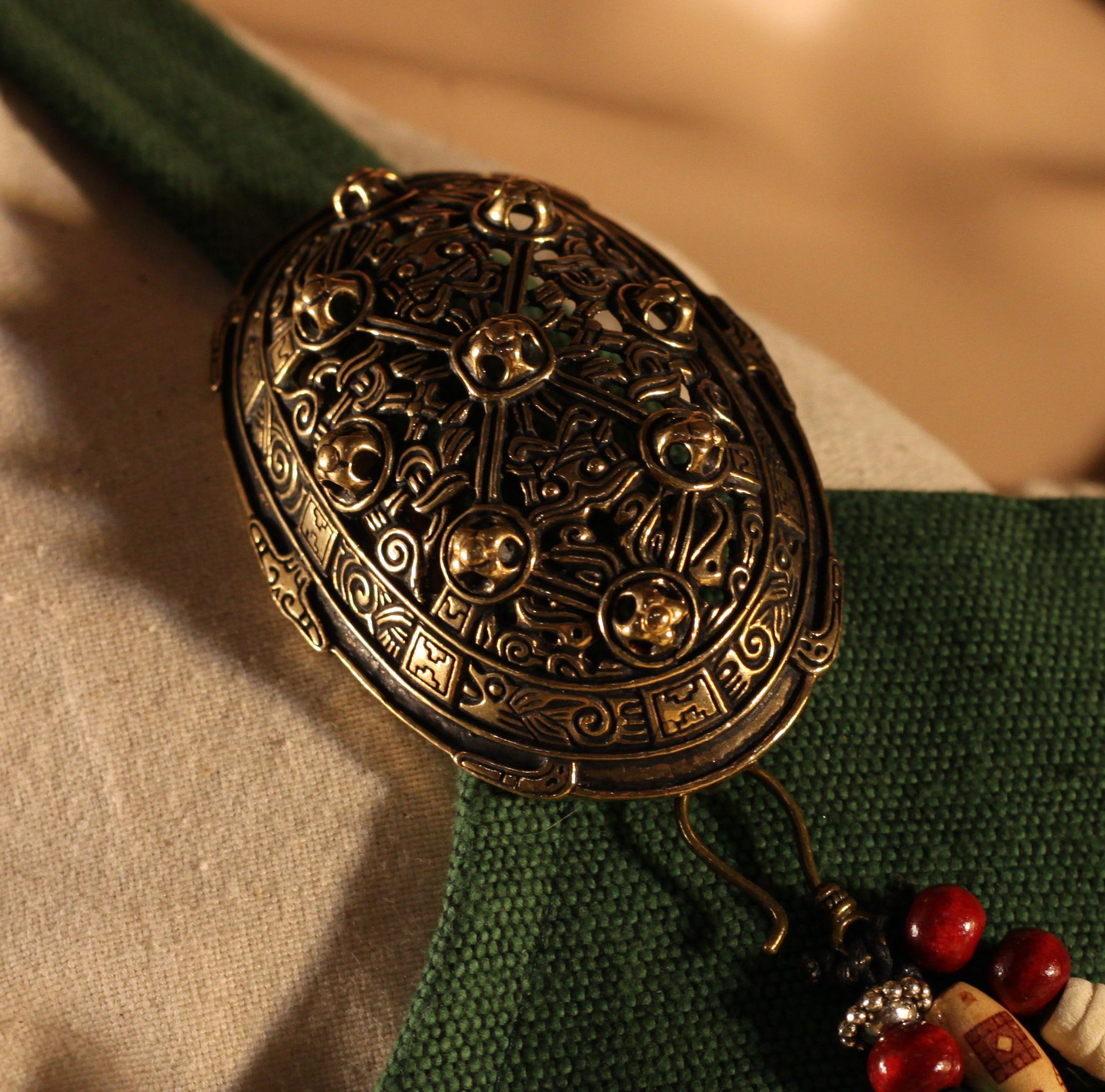 Wikinger Ovalfibel - Schalenfibel