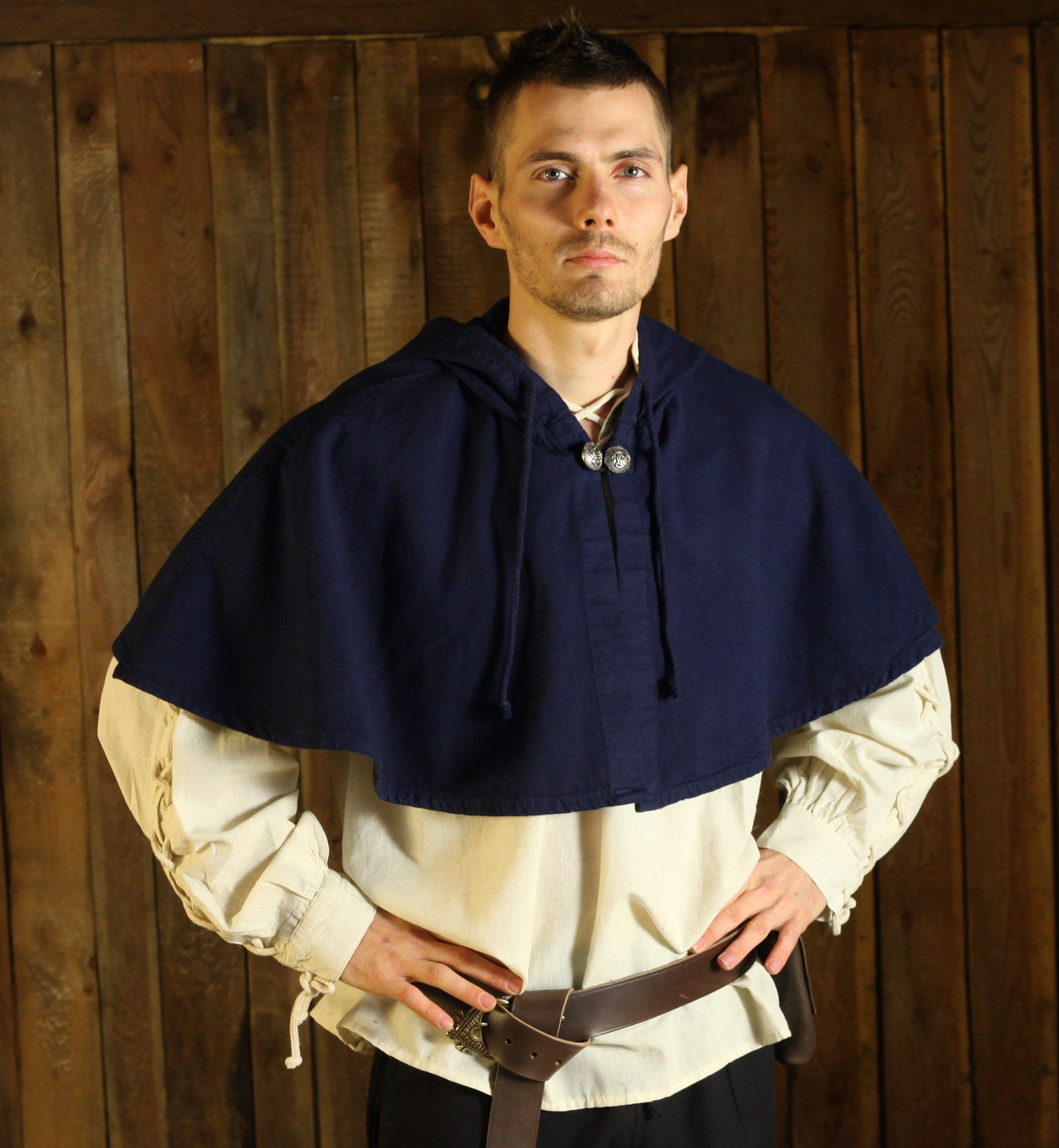 Gugel mit langer Kapuze