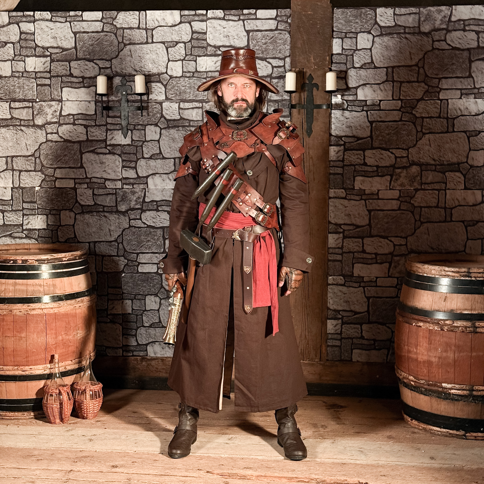 Pflockhalter aus Leder mit 3 Pflöcken