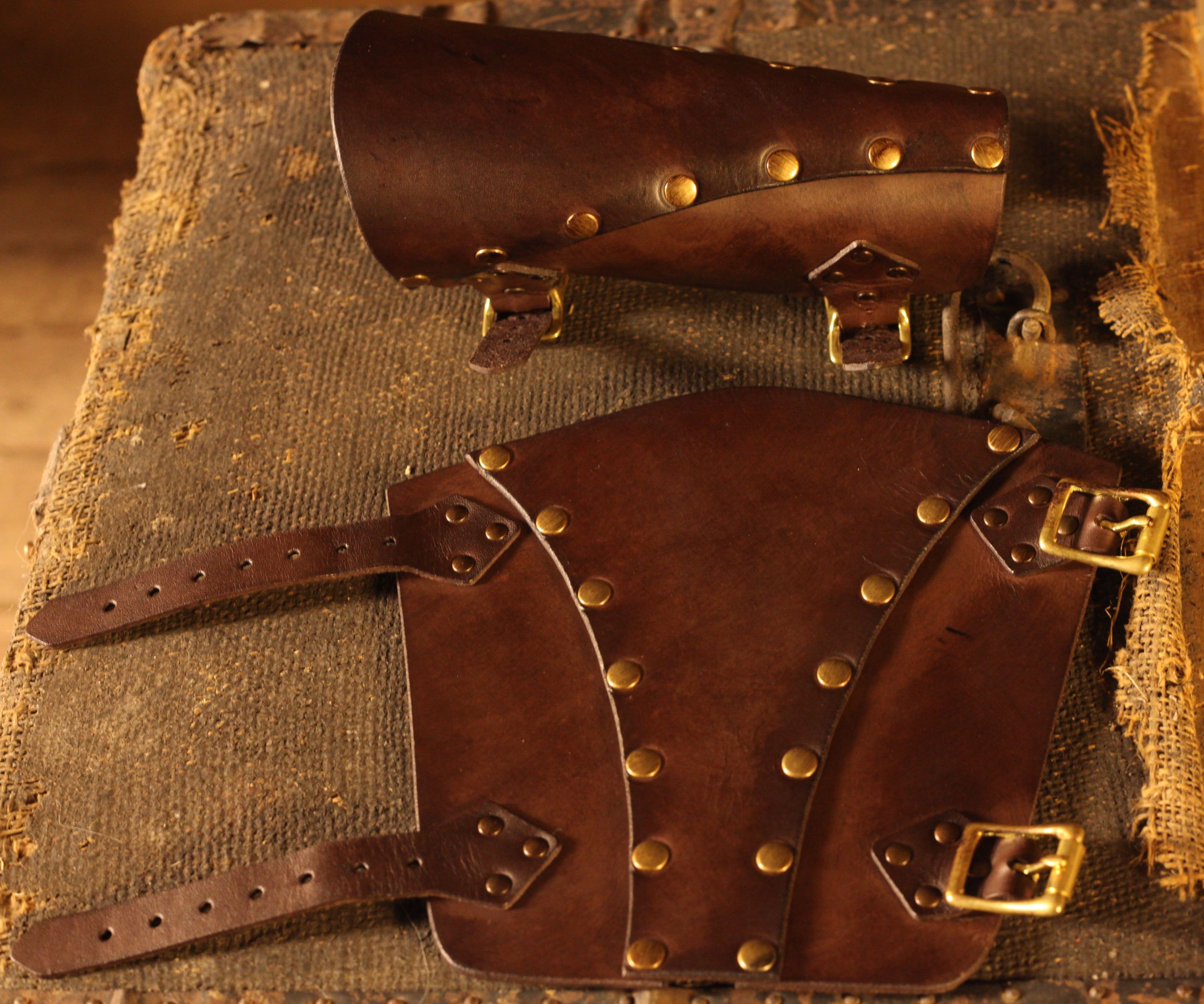 LARP Lederarmschienen Söldner