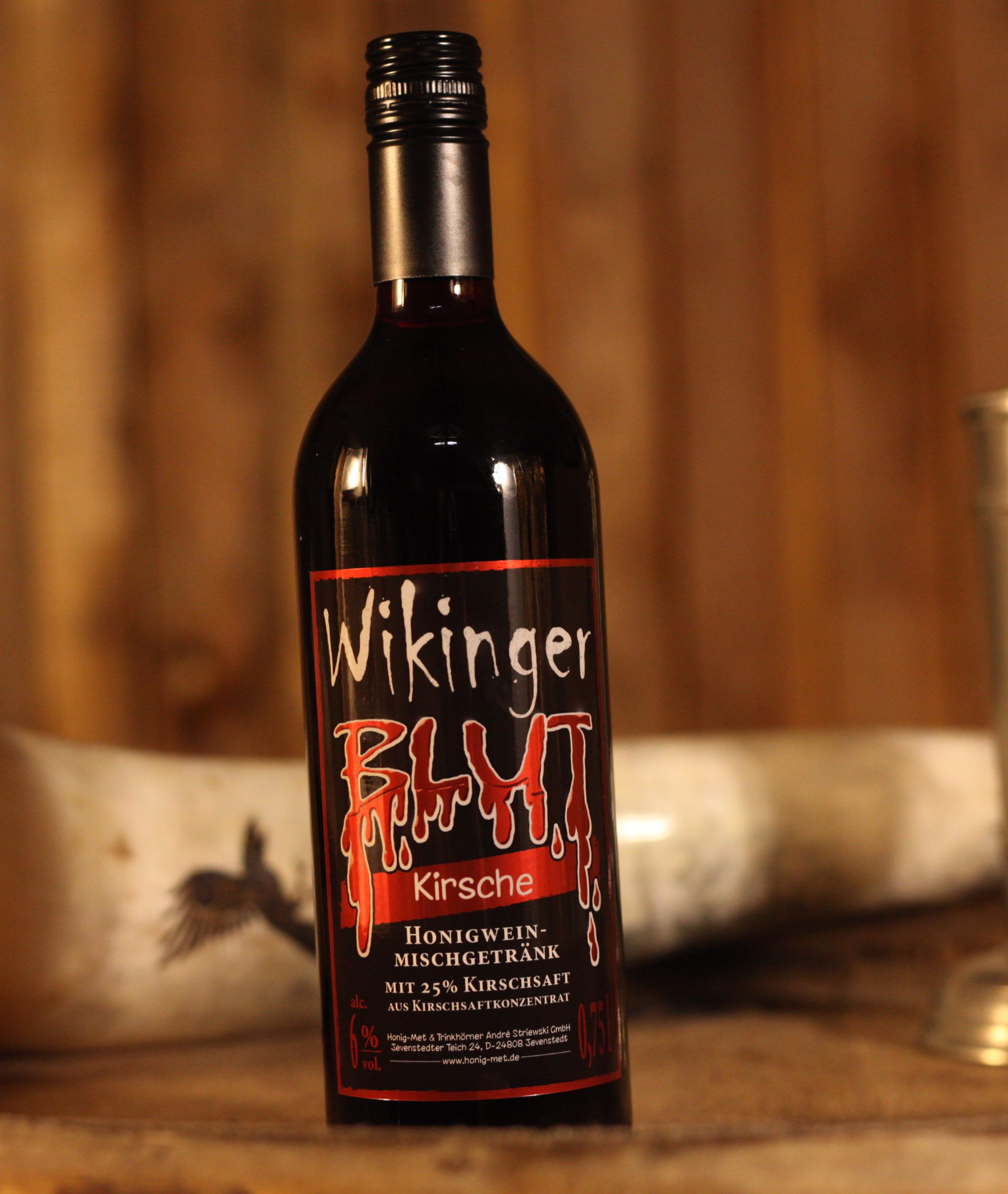 Met "Wikingerblut" mit Kirschsaft 0,75l 6%vol