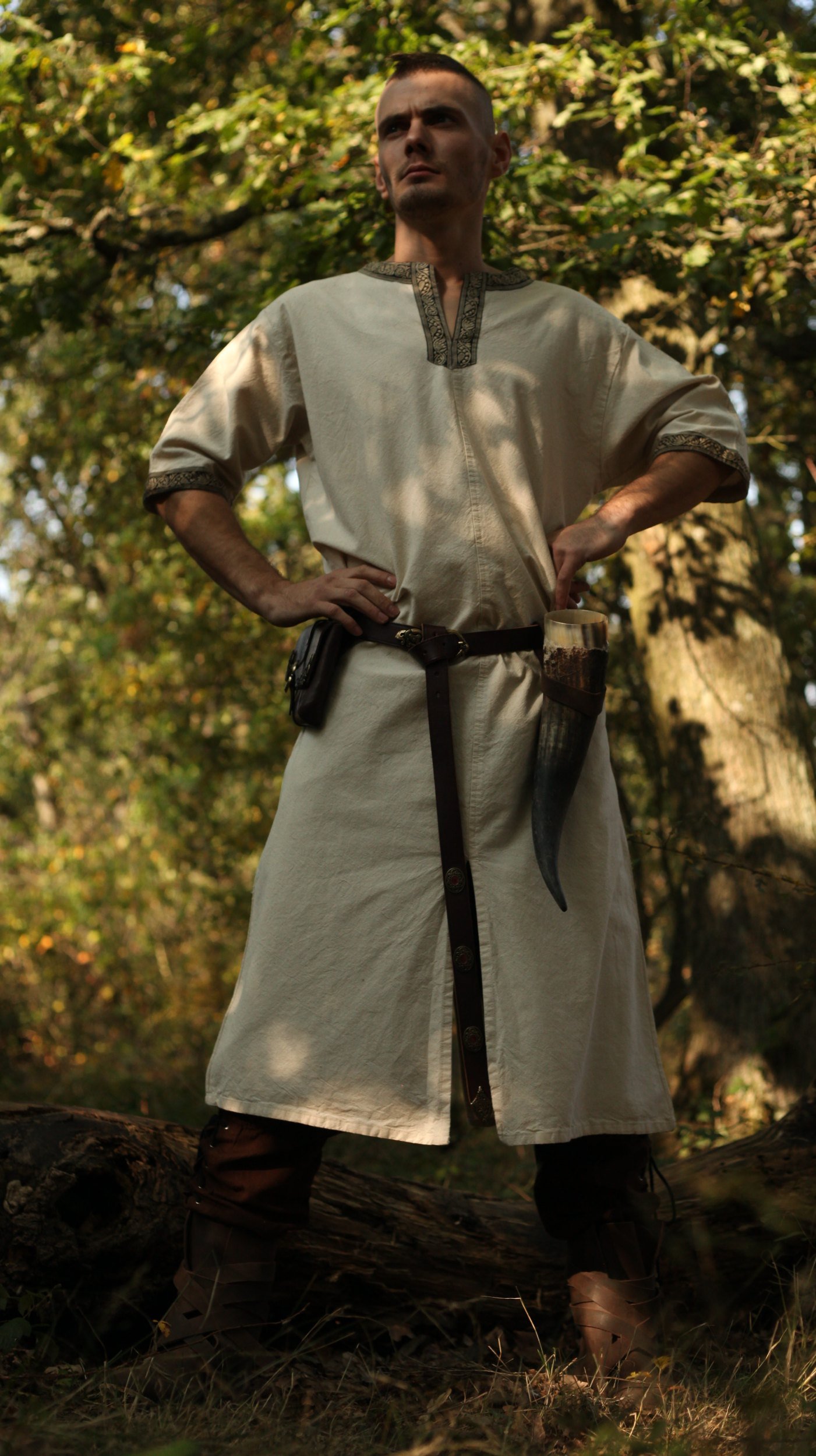 Kurzarm-Tunika mit Bordüre