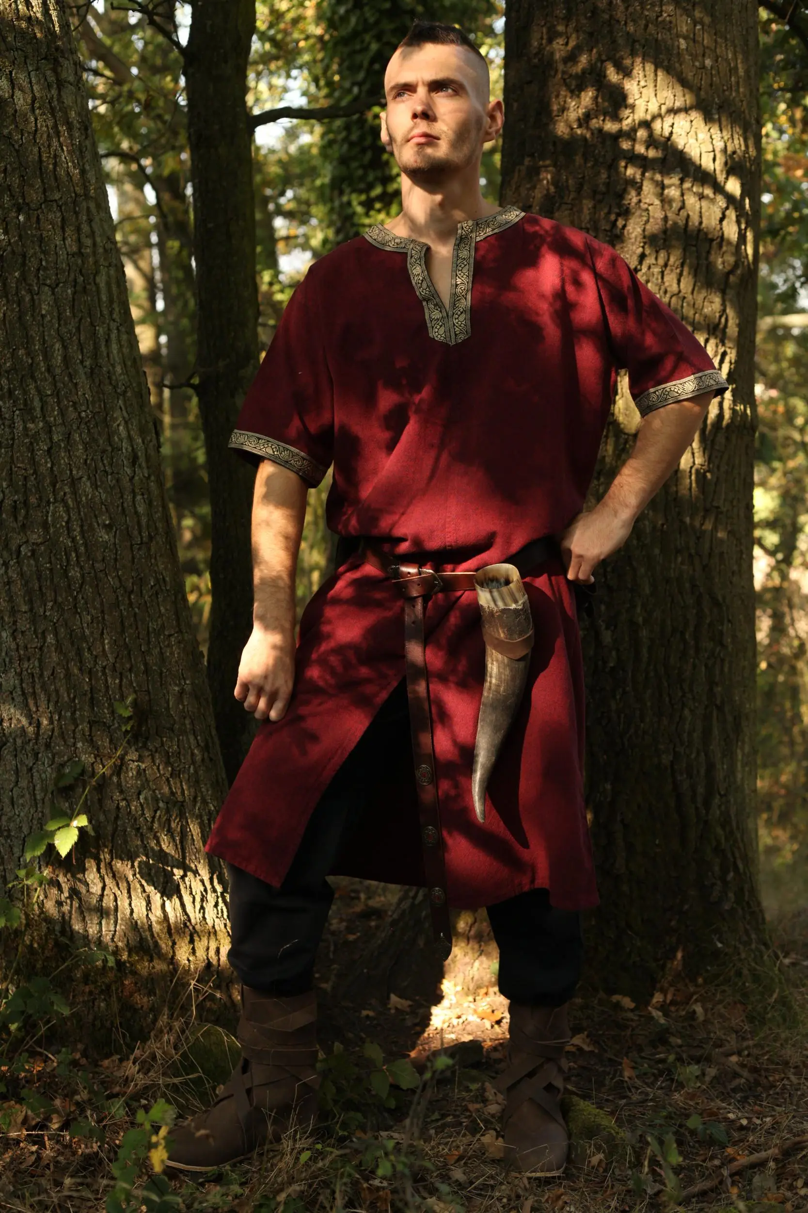 Kurzarm-Tunika mit Bordüre