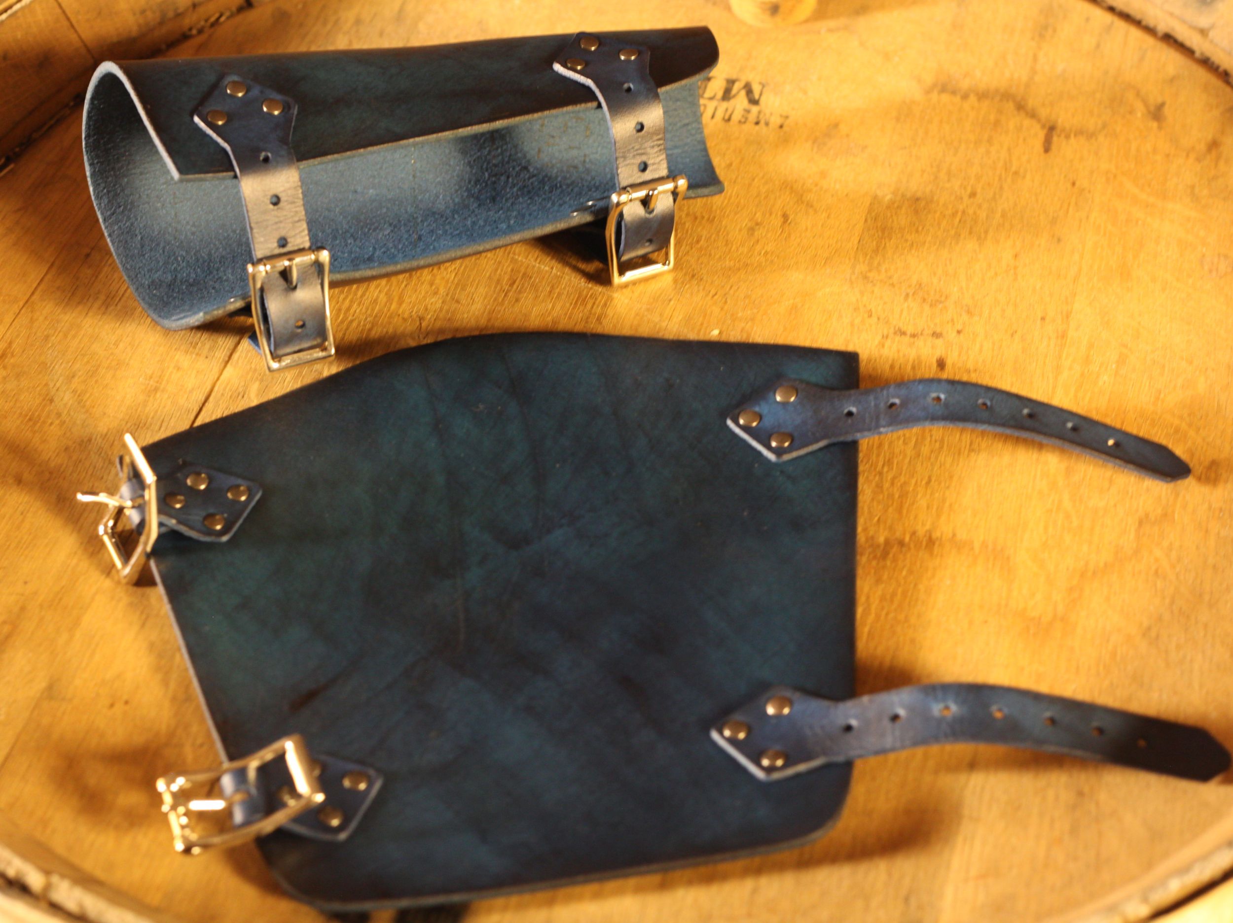 LARP Lederarmschienen mit Schnallen