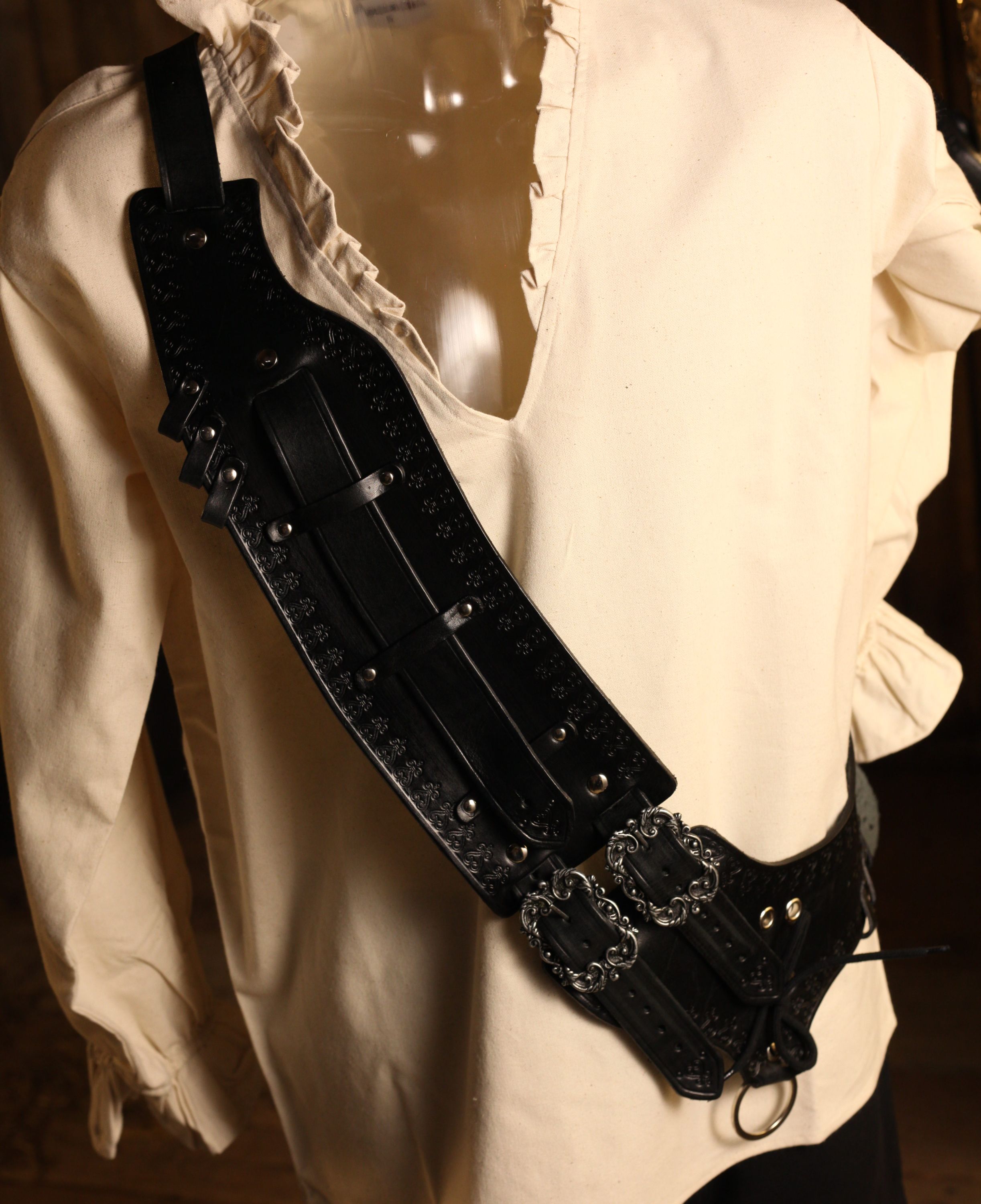 Leder-Bandolier für Rechtshänder