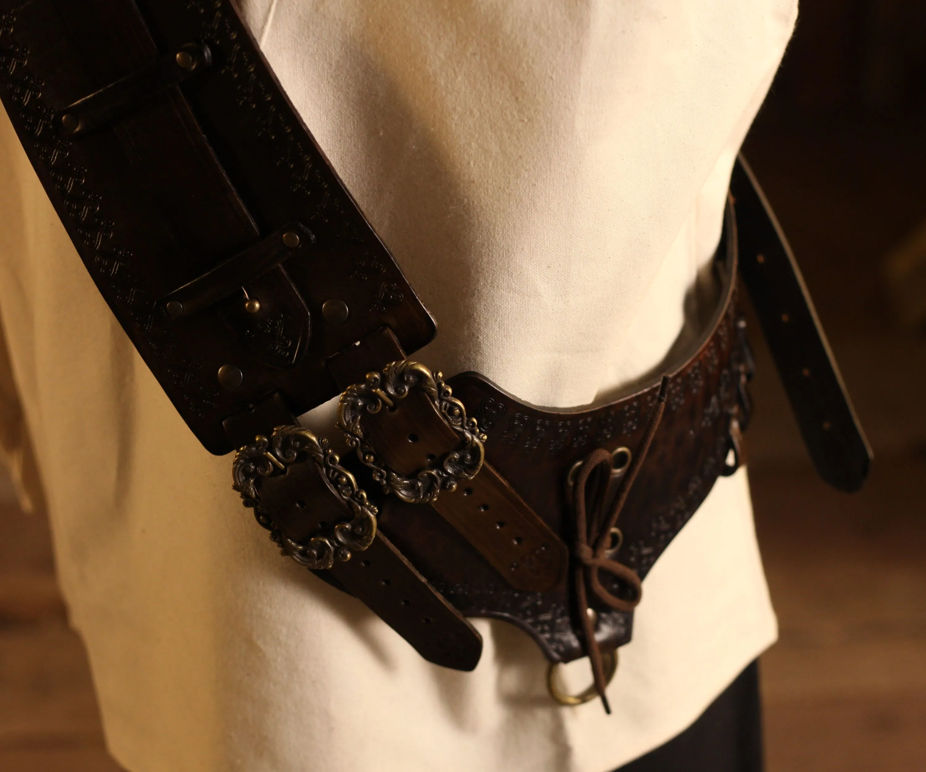 Leder-Bandolier für Rechtshänder